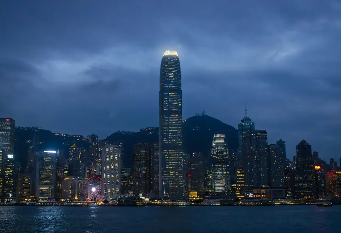 赴港开户实用指南:所需材料一览